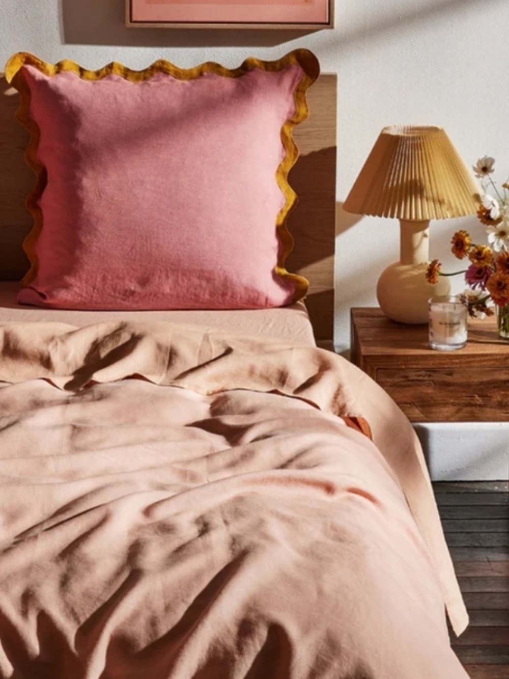 Bed Threads Pink Clay & Turmeric Scalloped European Linen Pillowcases - Picture 12 of 12